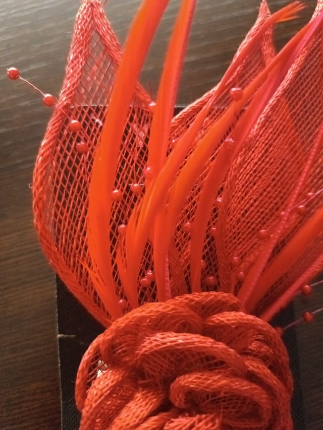 Broche/Tocado Flor Roja intenso tirando anaranjado