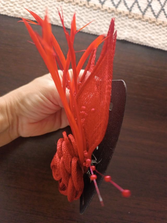 Broche/Tocado Flor Roja intenso tirando anaranjado