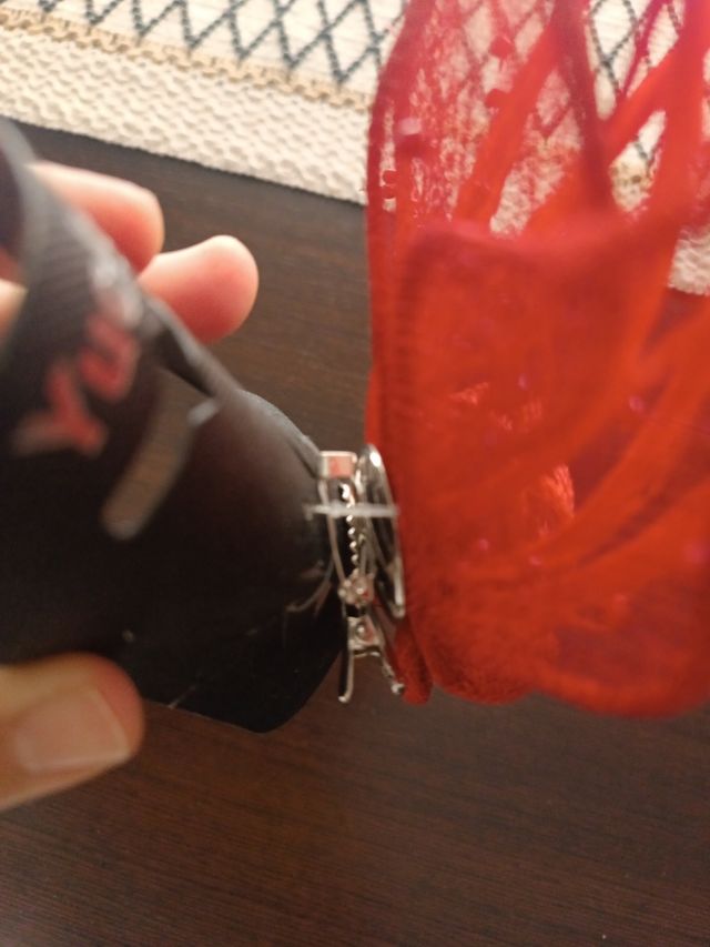 Broche/Tocado Flor Roja intenso tirando anaranjado