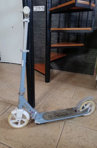 Patinete infantil azul