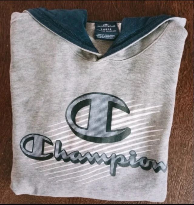 Lote 2 sudaderas y 1 pantalón Champion