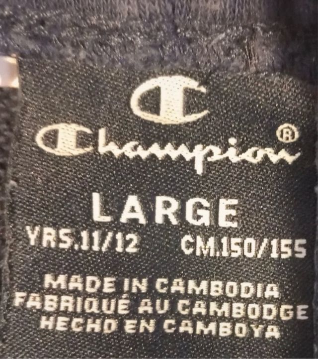 Lote 2 sudaderas y 1 pantalón Champion