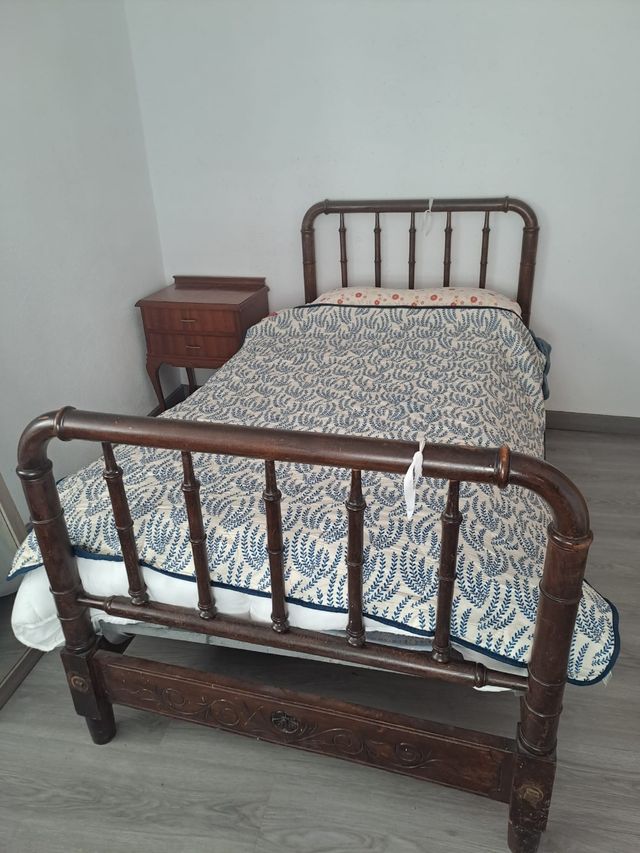 Cama antigua de 90 cm