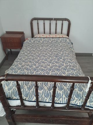 Cama antigua de 90 cm