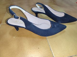Zapatos de tacón negros para mujer