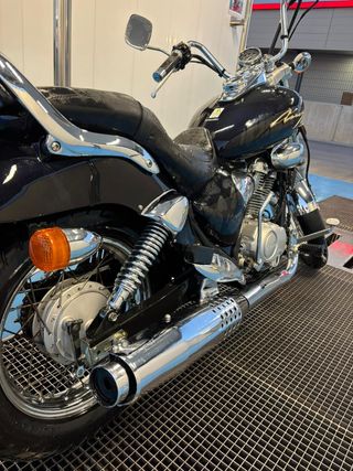 IMPECABLE moto