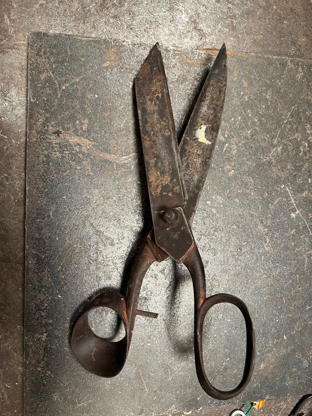 Antiguas tijeras de hierro forjado