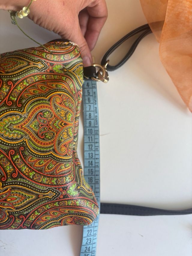 Borsetta e sciarpa vintage multicolor