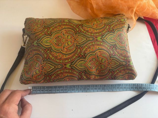 Borsetta e sciarpa vintage multicolor