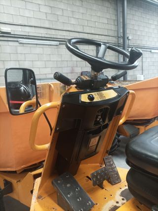 DUMPER GIRATORIO 3 TONELADAS THWAITES
