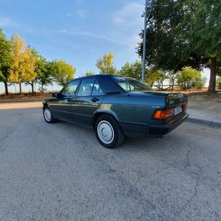 Mercedes-Benz 190E 1987