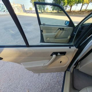 Mercedes-Benz 190E 1987