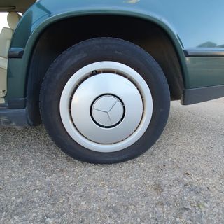 Mercedes-Benz 190E 1987