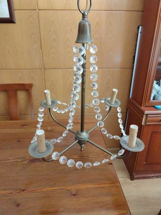 Lámpara antigua de metal y cristal