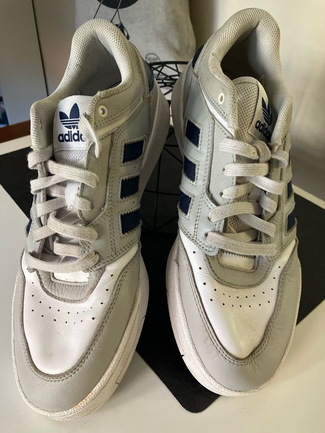 Zapatillas Adidas Hombre Grises y Blancas