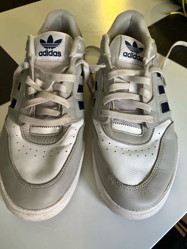 Zapatillas Adidas Hombre Grises y Blancas