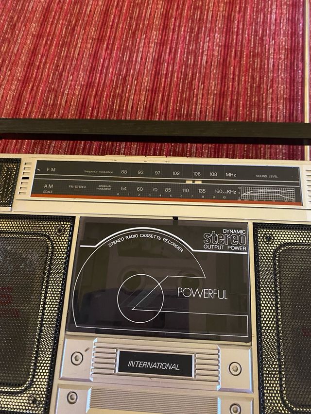 Radio Stereo Cassette Vintage International
