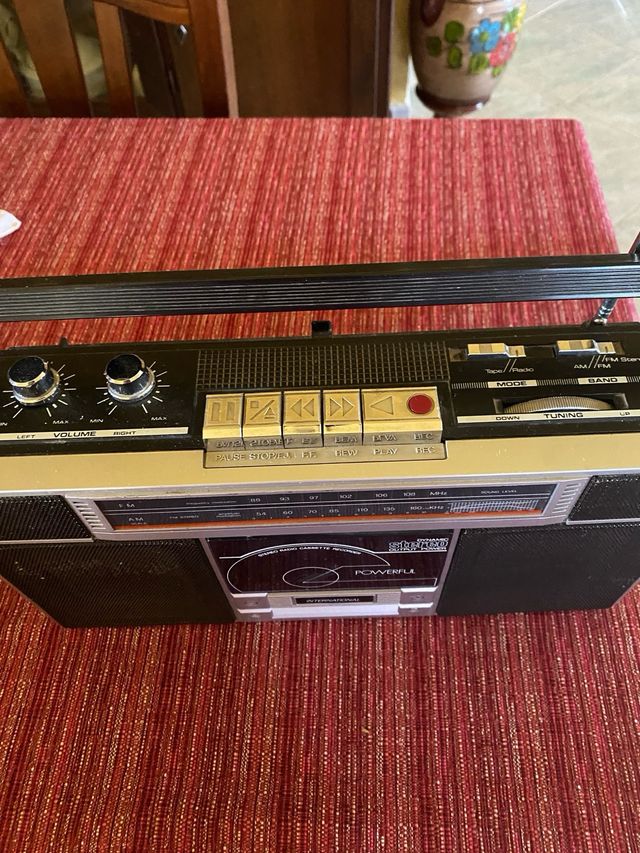 Radio Stereo Cassette Vintage International