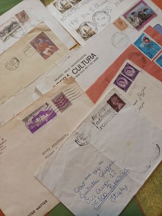 Francobolli vintage su busta