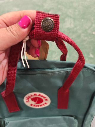 Mochila Fjallraven Kanken Verde Nueva con Etiqueta