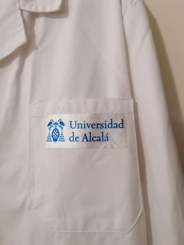 Bata de Laboratorio Universidad de Alcalá