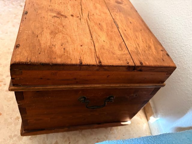 Baúl de madera para guardar cosas