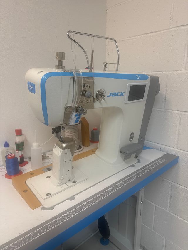 Macchina da cucire a colonna JACK S7