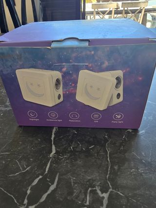 Proyector de luz infantil luna y estrellas