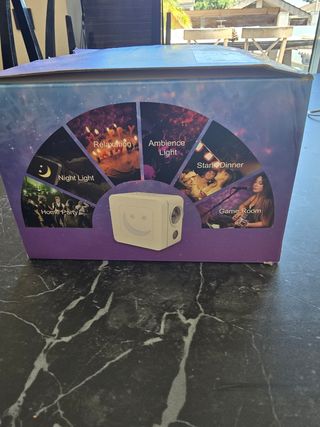 Proyector de luz infantil luna y estrellas
