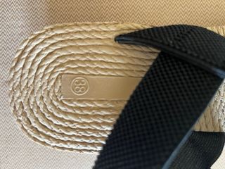 Sandalias elásticas de cuña alta