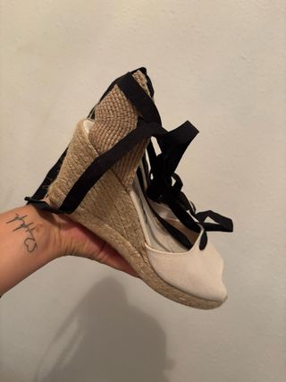 Sandalias cuña esparto blanco roto