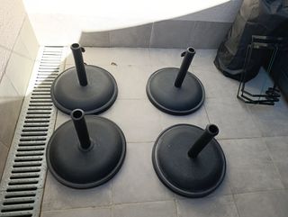 Juego de 4 bases para sombrilla de hierro