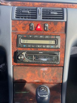 Mercedes-Benz Clase E280 W210