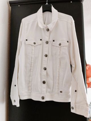 Talla Grande Cazadora vaquera blanca MS Mode