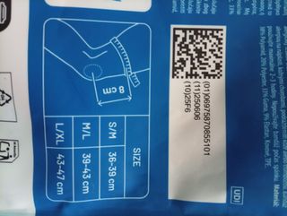 Ginocchiera sportiva con fasce