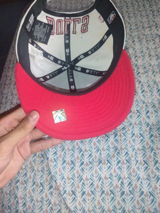 Gorra New Era Chicago Bulls Blanca y Roja