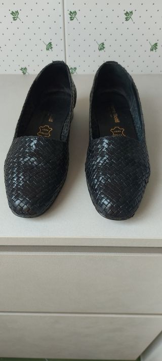 Scarpe Pelle Nere Intrecciate con suola in cuoio,