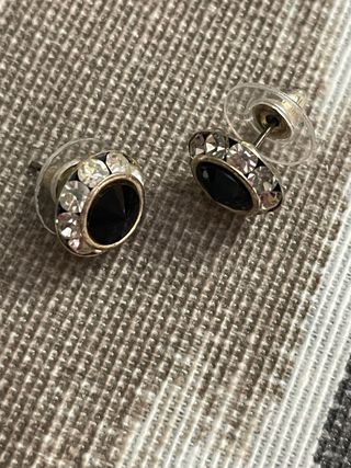 Conjunto antiguo pendientes y colgante. Bisutería 