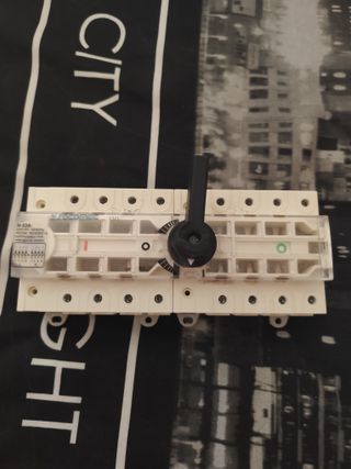 Interruptor SOCOMEC 63A 415V