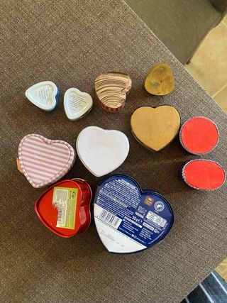 Scatoline a forma di  cuore vendo in blocco