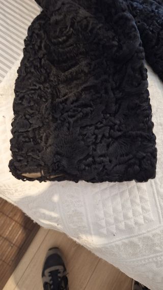 Abrigo de astracán negro