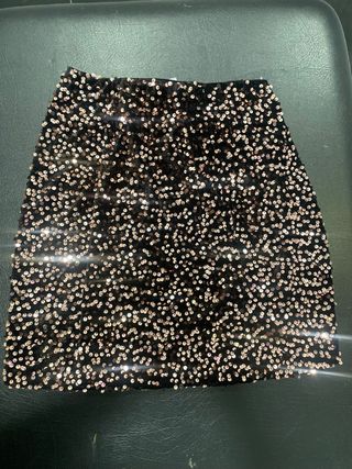 Minifalda de lentejuelas y terciopelo