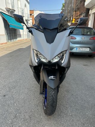 YAMAHA TMAX 560 ICON GREY