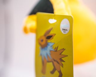 Peluche Jolteon Pokémon 28 cm Nuovo Plush Stuff