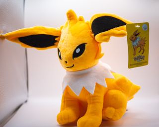 Peluche Jolteon Pokémon 28 cm Nuovo Plush Stuff