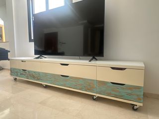 Mueble TV Beige y Turquesa