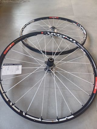 Ruedas DT Swiss Tricon 26"