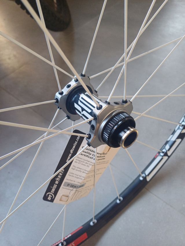 Ruedas DT Swiss Tricon 26"