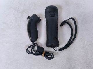 Mandos Wii Nintendo Motion Plus (Negro) + Nunchuk