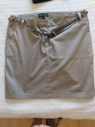 Falda Mango Gris con Cinturón Animal Print